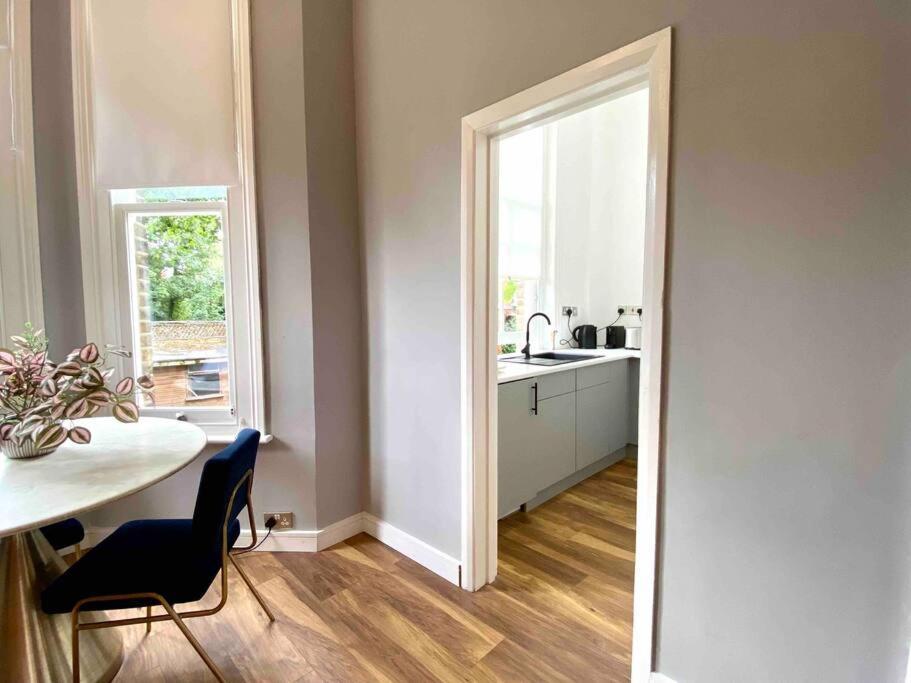 Stylish Studio For 3 Near Regents Park N4 London Ngoại thất bức ảnh