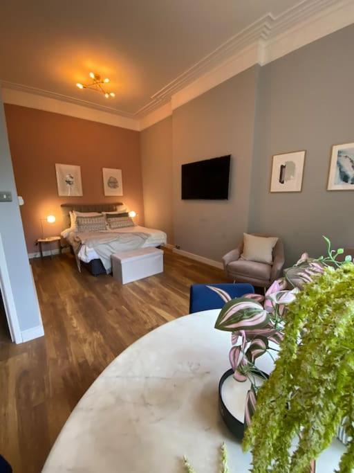 Stylish Studio For 3 Near Regents Park N4 London Ngoại thất bức ảnh